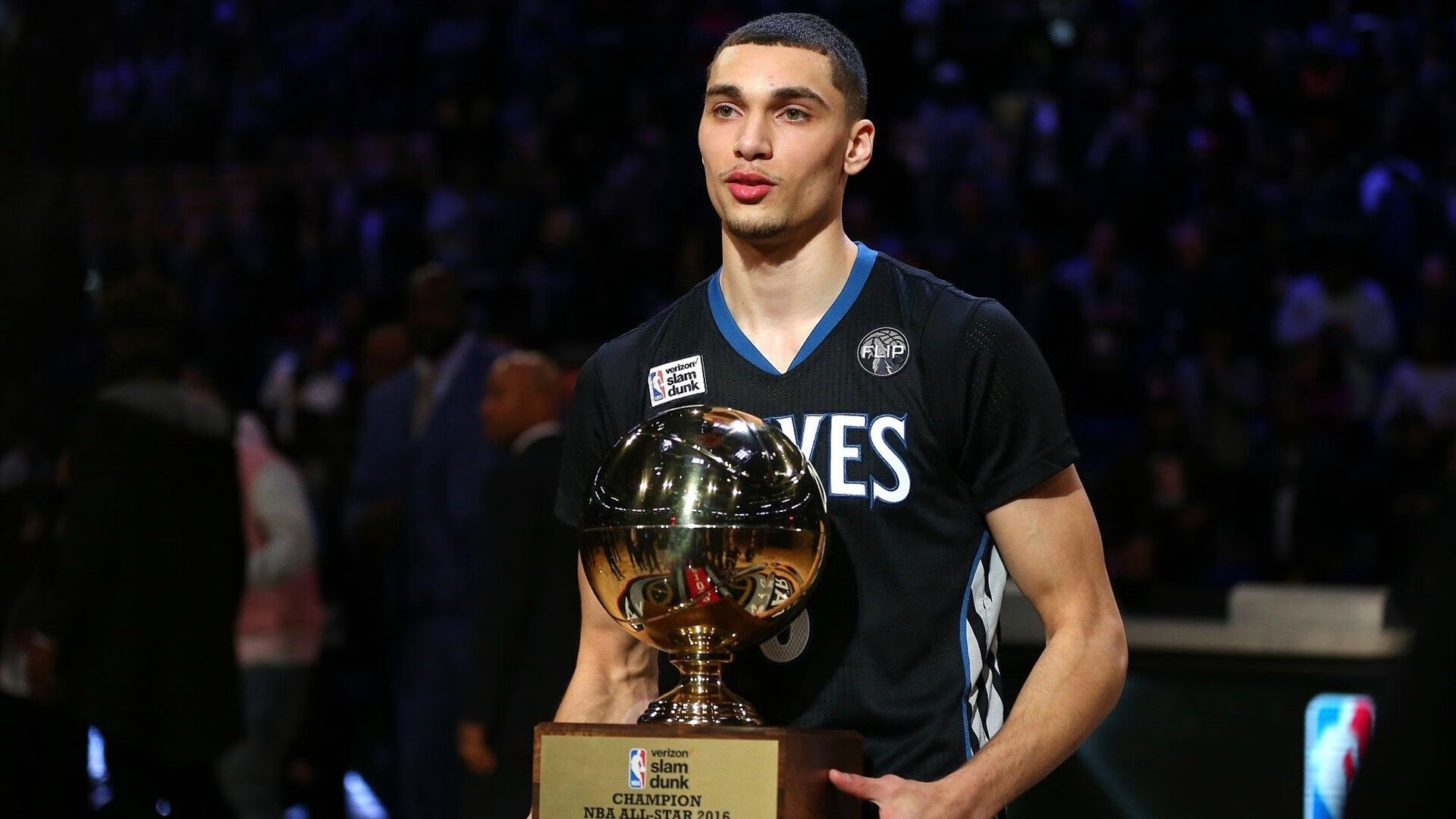 卢卡·乌兰多划水节奏极具美感