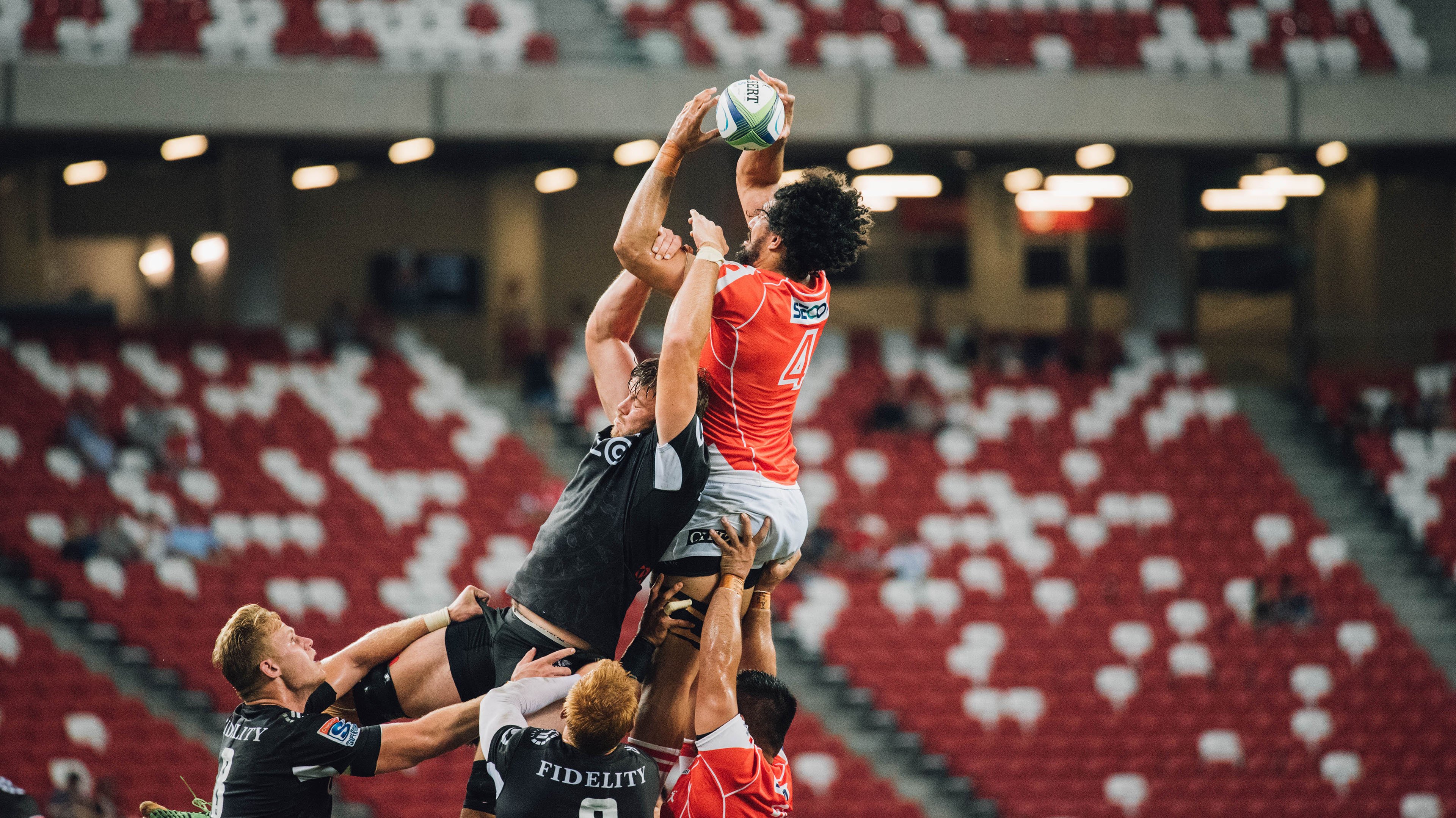 _城市夜空跑：在星光下迎接晨曦_，城市的星空,是夜晚的霓虹